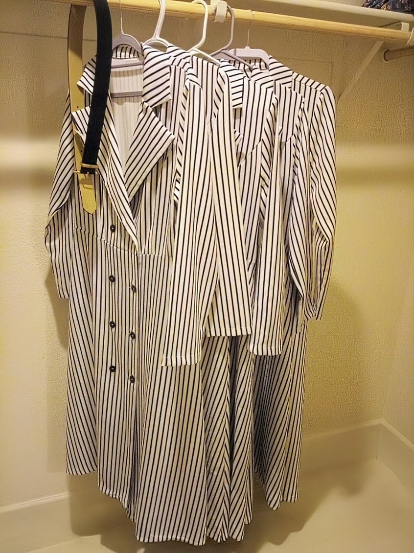 Secondary ACMC black-and-white striped habit